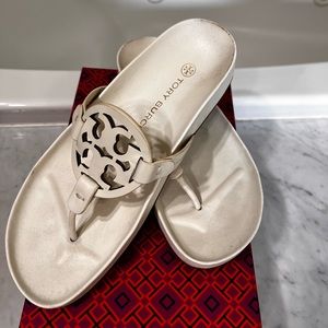 Tory Burch Miller Cloud Calf Leather Ivory -Gently Worn